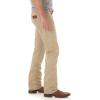 imageWrangler Mens Retro Slim Fit Straight Leg JeanFawn