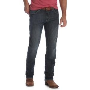 imageWrangler Mens Retro Slim Fit Straight Leg JeanJerome
