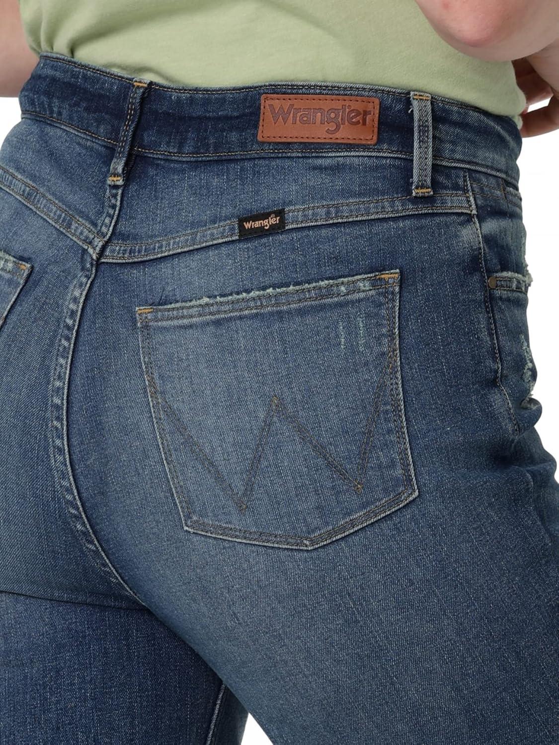 imageWrangler Womens High Rise Bold Boot JeanDirt Road
