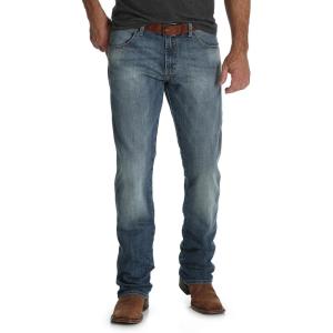 imageWrangler Mens Retro Slim Fit Straight Leg JeanAberdeen