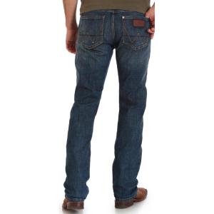 imageWrangler Mens Retro Slim Fit Straight Leg JeanDrummond